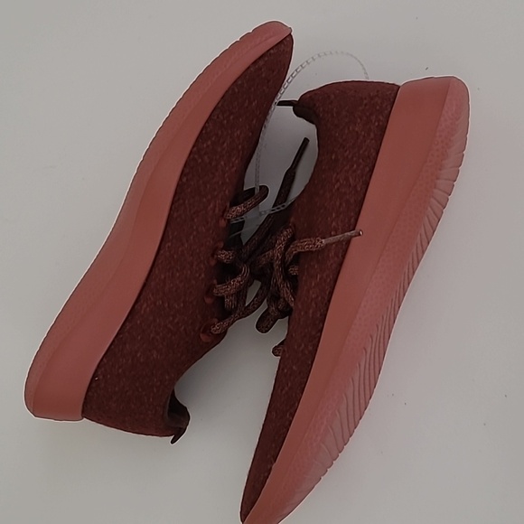 Allbirds L.E. Burgundy Wool Runners NWOT - Picture 10 of 16